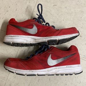 Nike aeroply red size 8